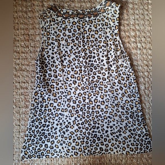 Tommy bahama shirt - Picture 3 of 5